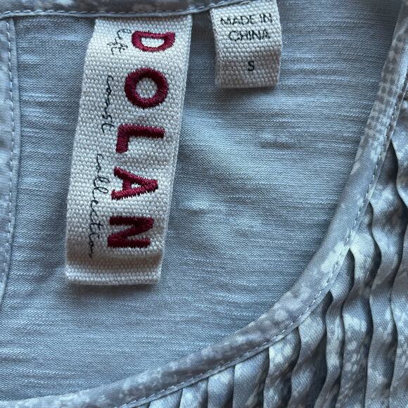 Women's DOLAN Anthropologie Gray Blouse Snake Print Short Sleeve Pleated Top S - Picture 6 of 10